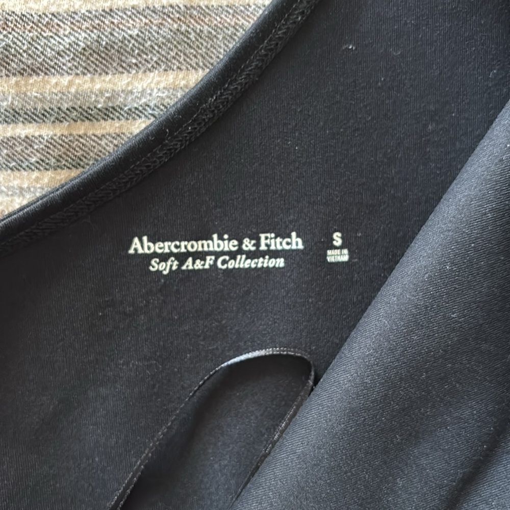 Abercrombie One-Shoulder Bodysuit - Picture 4 of 5